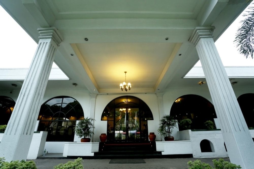 เดอะ แคนเดียน รีช Hotel คูรูเนกาลา ภายนอก รูปภาพ